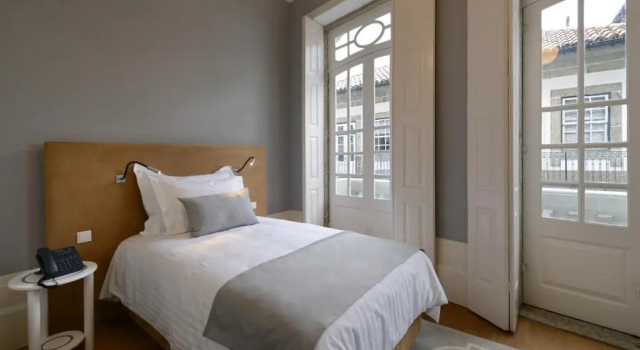 Одноместный номер Standard EMAJ Boutique Hotel