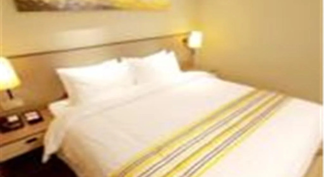 Home Inn Jiefang Road Qinglong Bridge