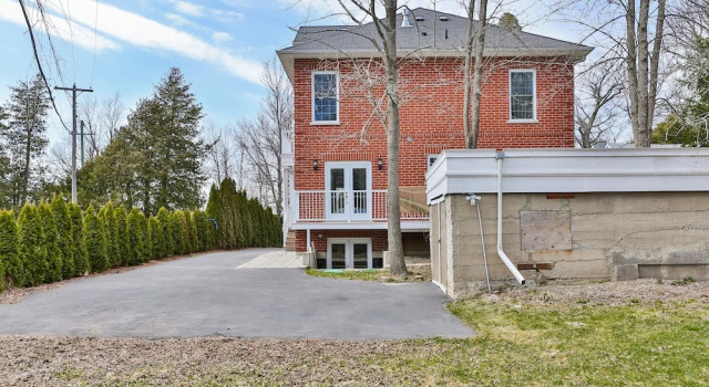 Коттедж Classic QuickStay Lake Simcoe Homestyle Cottage Private Beach