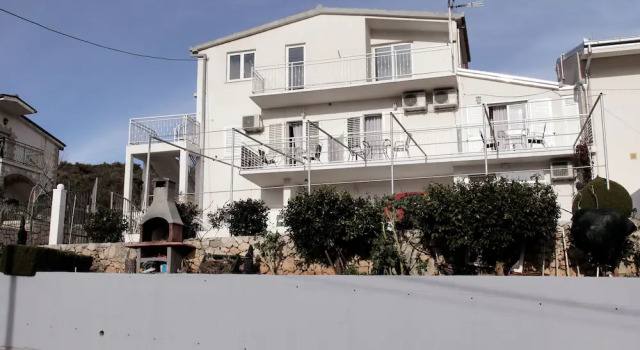 Apartments Mirjana