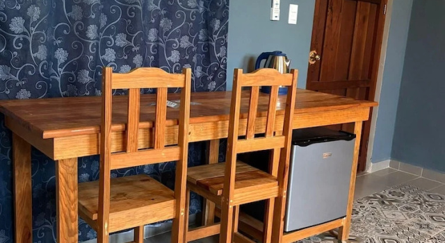 Четырёхместный номер Classic Gardenhotel Macan Ché B&B
