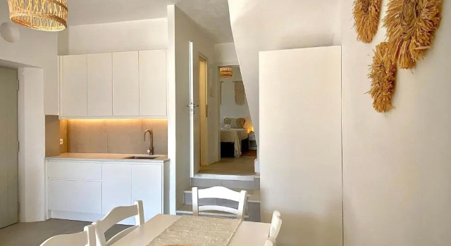 Farous Seaside Sunset Suites since2021, Rezerwuj Hotel Agios Georgios Antiparos