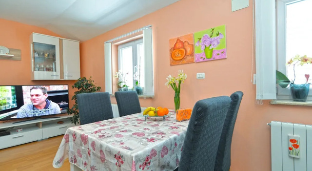 Apartment 1873