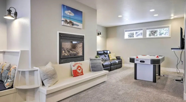 Remodeled Home w/ Spa & Deck: Walk to Dillon Beach, Buchen Sie Resort SPA-Hotels in Dillon Beach, SPA