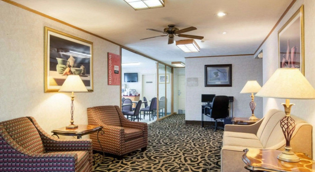 Quality Inn University Area, Buchen Sie Hotel Farmville Virginia