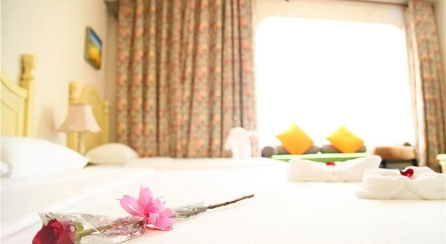 Lingshui Shenzhou Holiday Hotel, Book Hotel Lingshui Hainan