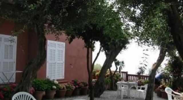 Апартаменты Ferienwohnung für 2 Personen 2 Kinder ca 40 m in Finale Ligure, Italienische Riviera Palmenriviera