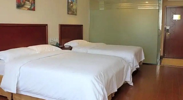 Двухместный номер Deluxe GreenTree Inn Tianjin Tanggu Hebei Road Foreign Commodities Market Business Hotel