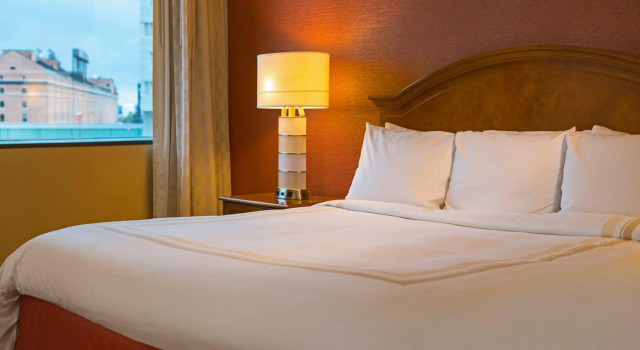 Baltimore Marriott Inner Harbor at Camden Yards