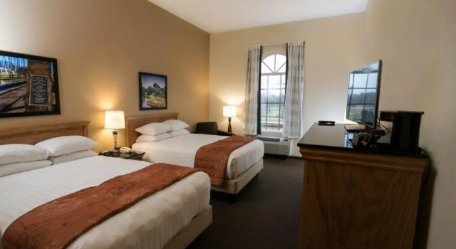 Четырёхместный номер Standard Marv Herzog Hotel