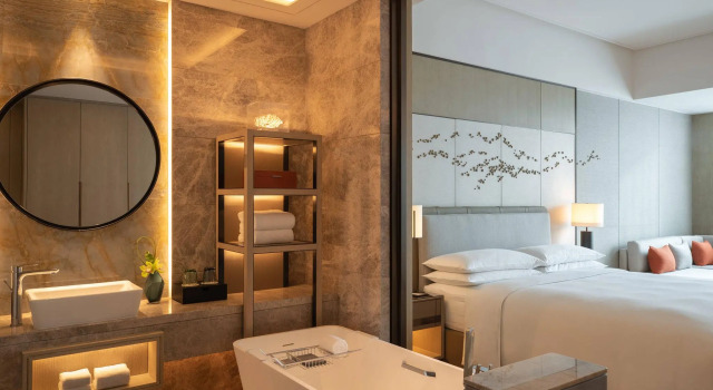 Номер Deluxe Yantai Marriott Hotel