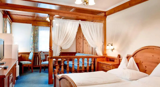 Полулюкс Hotel Neue Post - 4 Sterne Superior
