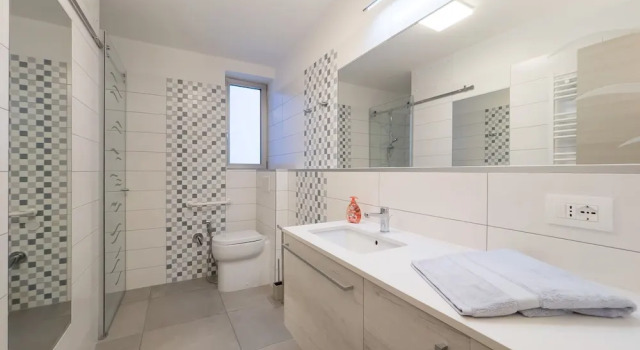 Апартаменты с 2 комнатами с балконом Stylish Flat in Piazza Fontana