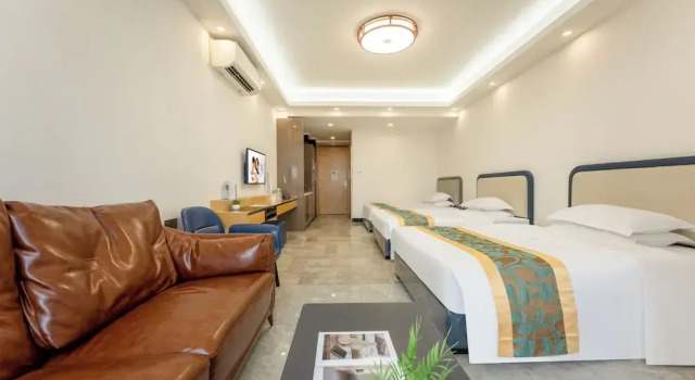Трёхместный номер Standard с видом на город JunHome International Apartment-Beijing Rd A-mall
