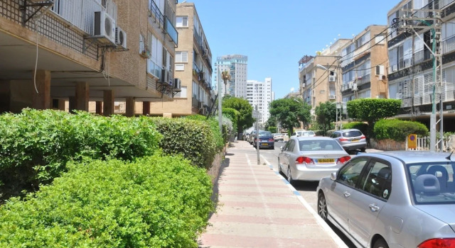Isra Home Apartment Sokolov 10, Prenota Appartamento Bat Yam Tel Aviv Distretto