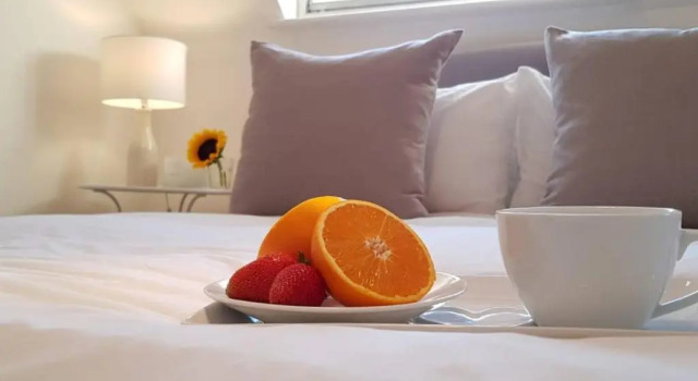 Апартаменты Modern Apartment in the Heart of Oxford with Secure Underground Parking