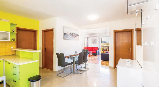 Beautiful Home in Baska Voda With Wifi and 3 Bedrooms