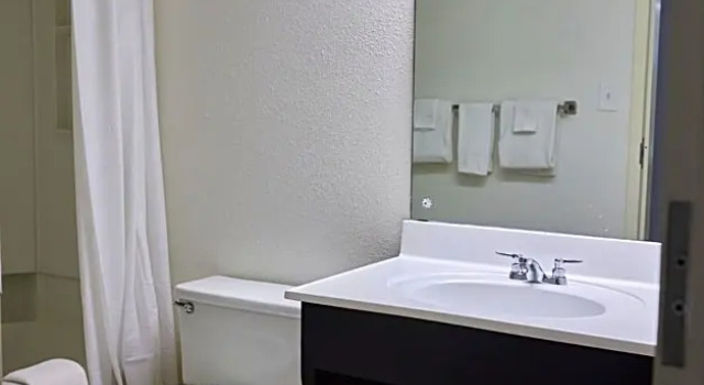 Студия Deluxe The Mclure Hotel & Conference Center
