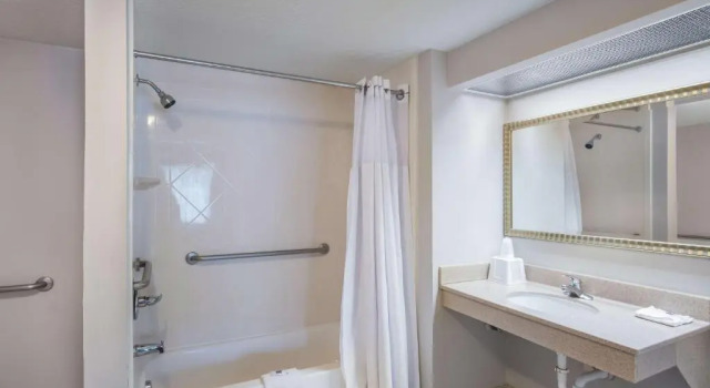 Четырёхместный номер Deluxe Motel 6-London, KY
