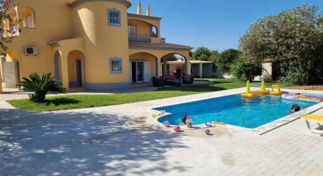 Коттедж House With Private Pool 5 Minutes From the Beach - Casa Giulia