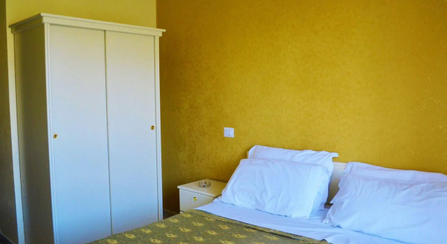 Hotel Costa Jonica, Varaa Hotelli Sellia Marina Calabria