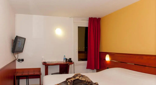 Семейный номер Standard Brit Hotel Agen - LAquitaine
