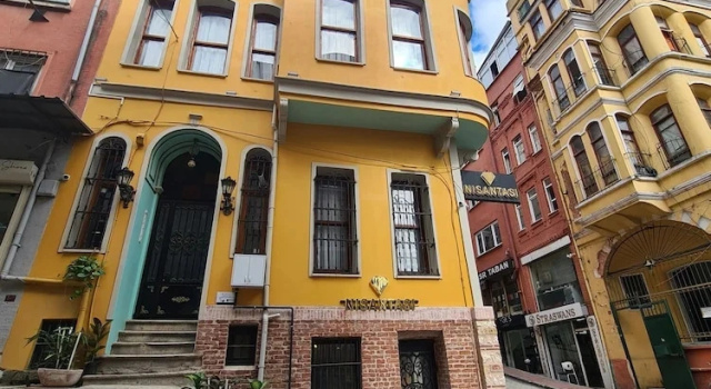 Capitol Antique Pearl Hotel, Забронировать Отель Фатих Стамбул, рядом с Трамвайная остановка Cemberlitas