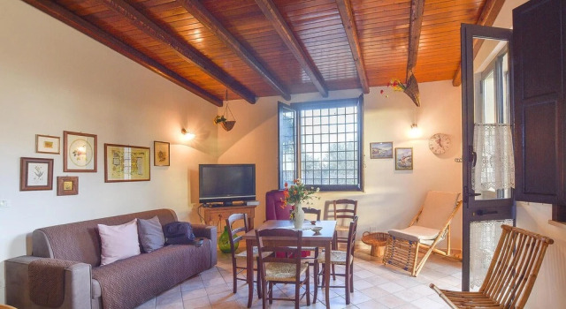 Stunning Home in Noto With 3 Bedrooms and Wifi
