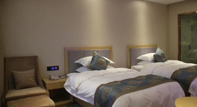 Long Men Shui Du Yang Xin Valley Hot Spring Hotel, Rezerwuj Hotel Hotele w Nanning z parkingiem, Parking
