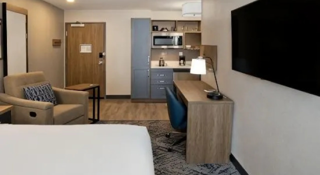 Люкс Candlewood Suites Dothan by IHG