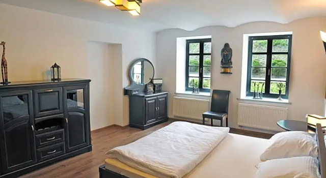 Korona, Book Hotel Elblag Warmia-Masuria