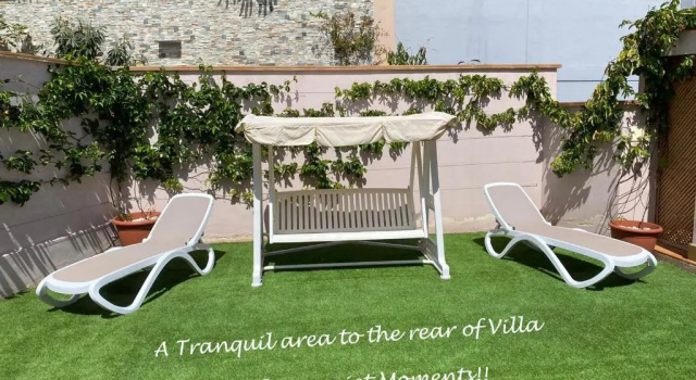 Вилла VILLA BLOSSOM in the beautiful area of Puerto Santiago Tenerife with 5 bedrooms for up to 10 guests private swimming pool and many other activities to entertain the family Secure parking for 2 cars and disabled access throughout