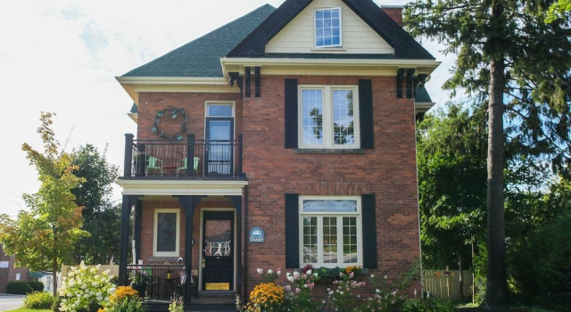 Danby House, Rezervați Pensiune Markdale Grey County