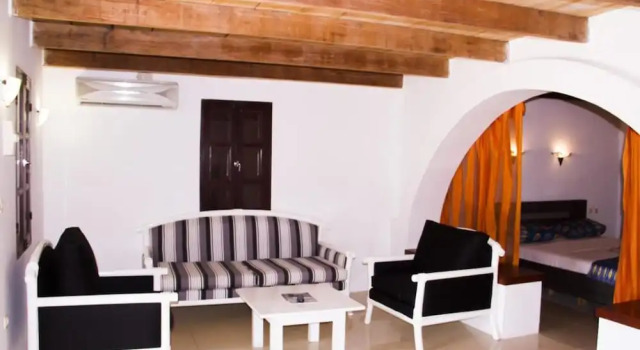 Двухместный номер Classic с видом на озеро Hotel African Queen Lodge