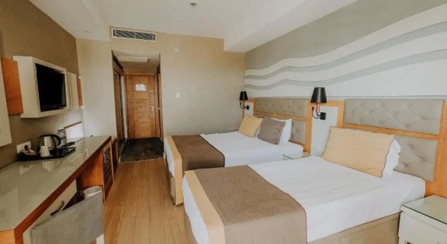 Двухместный номер Standard с видом на море Saturn Palace Resort