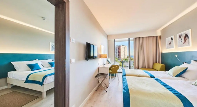 Семейный номер Superior с балконом Hotel Sipar Plava Laguna