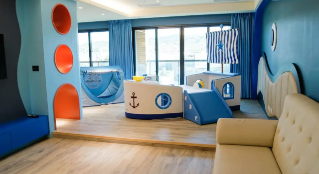 Семейный номер Standard с балконом Kuei Ti Wan Hotel