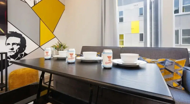 East Nash Double - 26 Beds Booking Fast, Prenota Casa vacanze Hotel a Tennessee con parcheggio, Parcheggio