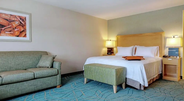 Четырёхместная студия с видом на море Hampton Inn Bar Harbor