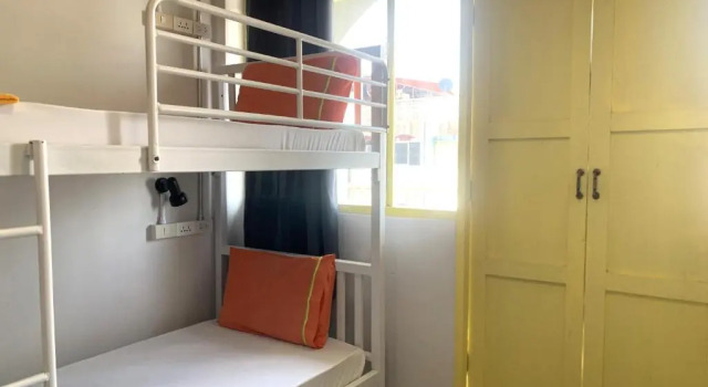 Кровать в общем номере Sleep Sheep Phuket Hostel SHA