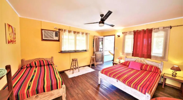 Cafe de la Suerte, Rezervovat Hotel Hotely v Puntarenas s parkováním, Parkování