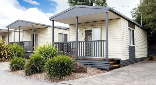 Номер Standard c 1 комнатой с балконом Airport Tourist Village Melbourne