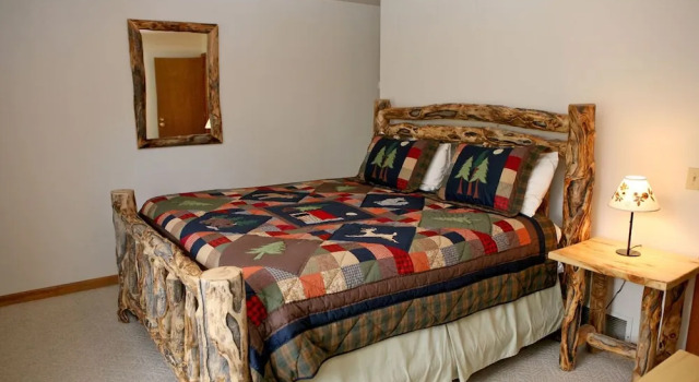 Lazy R Cottages: 14, Забронировать Отель Отели Эстес-Парк с парковкой, Парковка