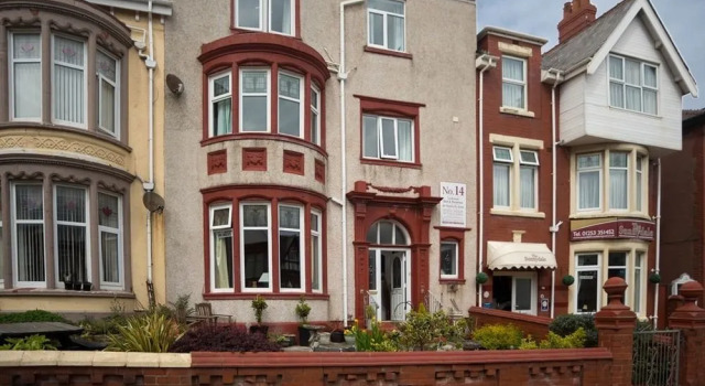 No 14 B&B, Забронировать Отель «постель и завтрак» Отели Англии 3 звезды, 3*