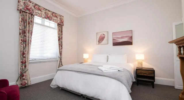 Dunkley House Bathurst Large CBD Heritage Home, Sleeps 10, Réserver Hôtel Bathurst 