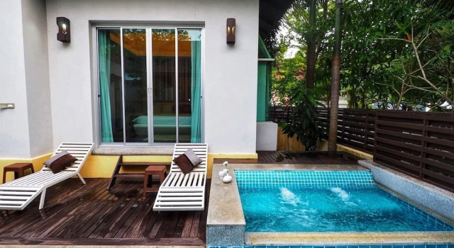 Номер Standard AnB Pool Villa 2BR Red in Pattaya