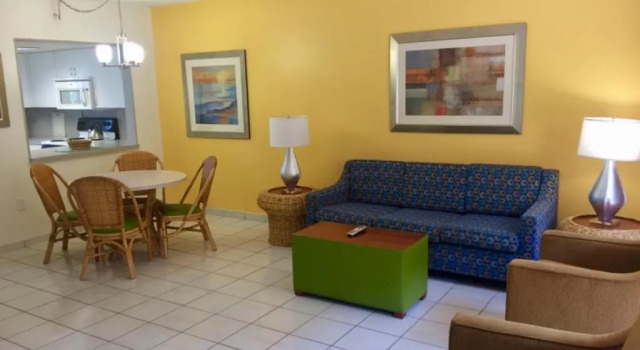 Люкс Surf Rider Resort