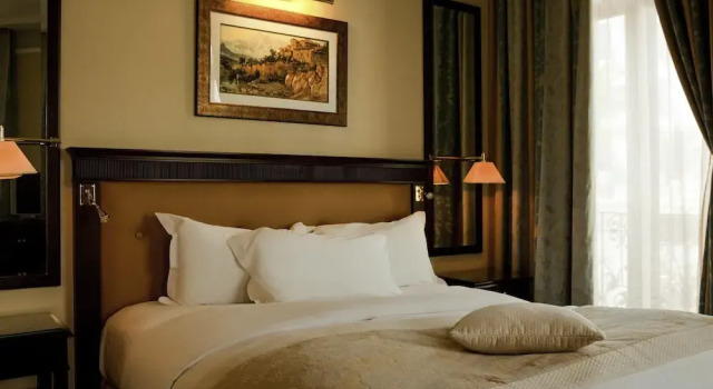 Double suite junior Royal Hotel Oran - MGallery Collection