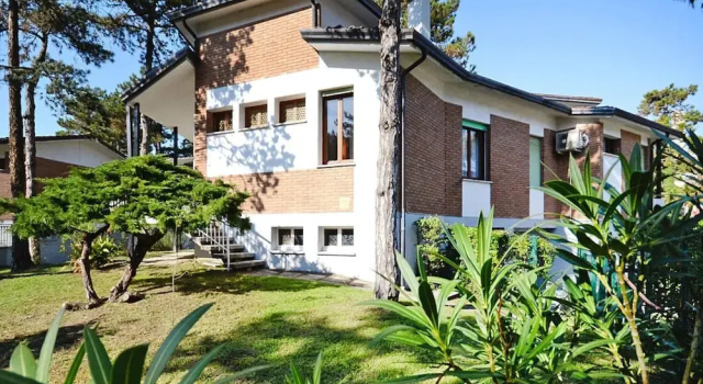 Holiday Resort Alex, Lignano, Book Ferieresort Hoteller i Friuli Venezia Giulia med parkering, Parkering