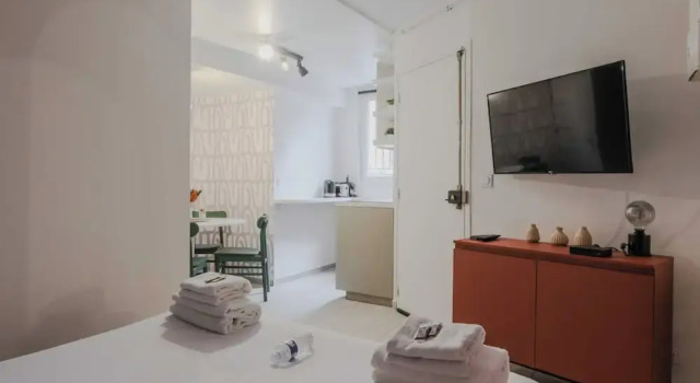 Welcoming Studio for 2 People - Epinettes, Забронировать Апарт-отель Апарт-отели Парижа, Апарт-отель